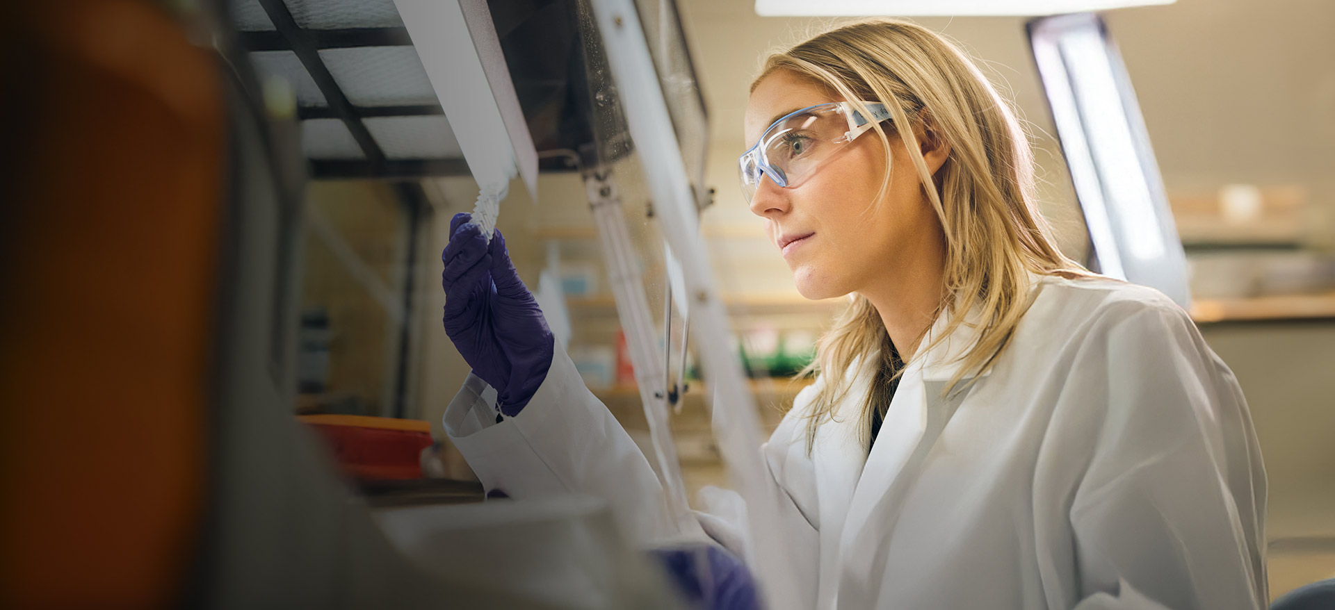 Zoetis animal health scientist working in lab - Zoetis